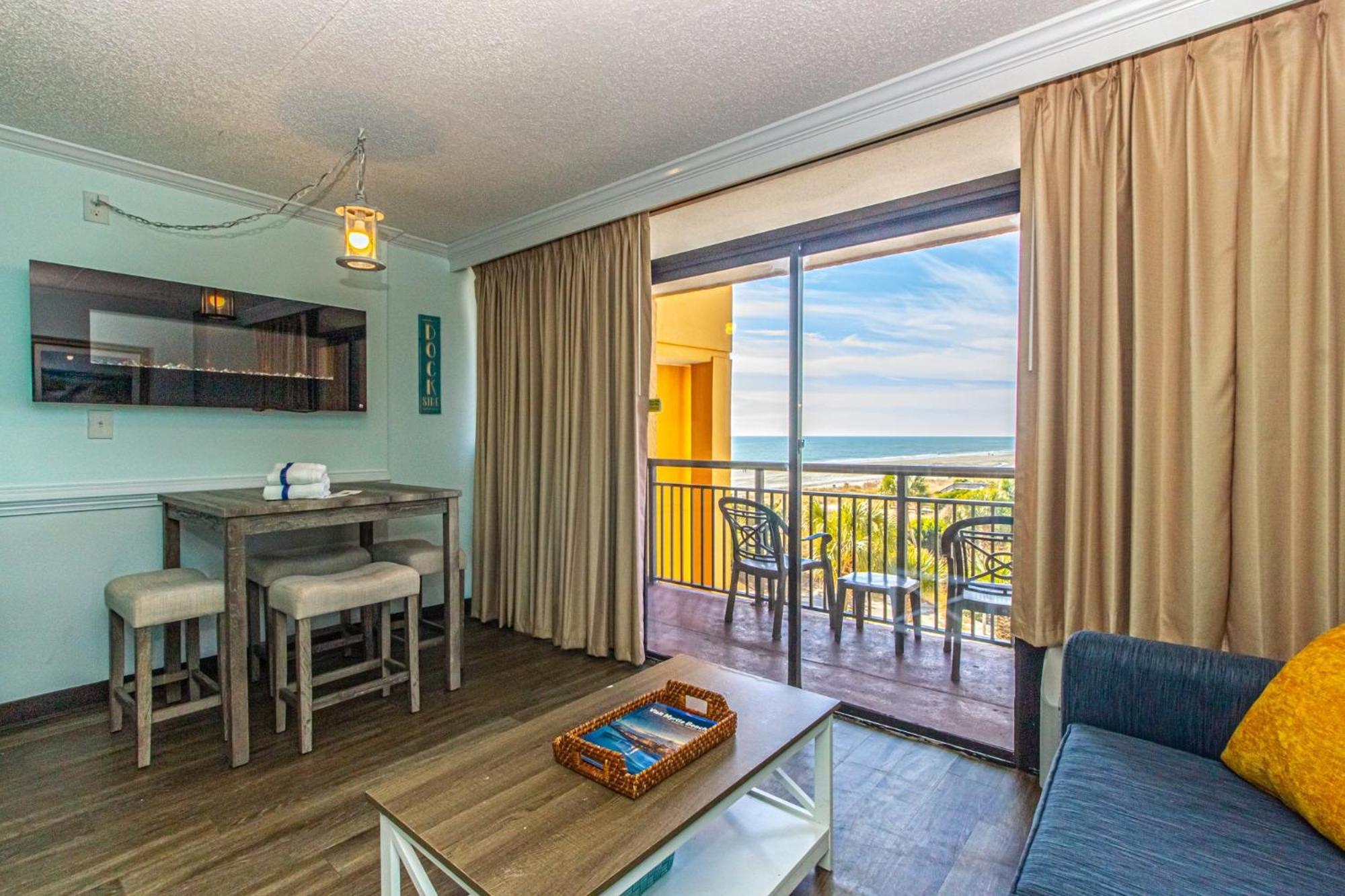 Oversized Ocean View Queen Suite With Beautiful Fireplace And Accents - Sleeps 4 Guests! 默特尔比奇 客房 照片